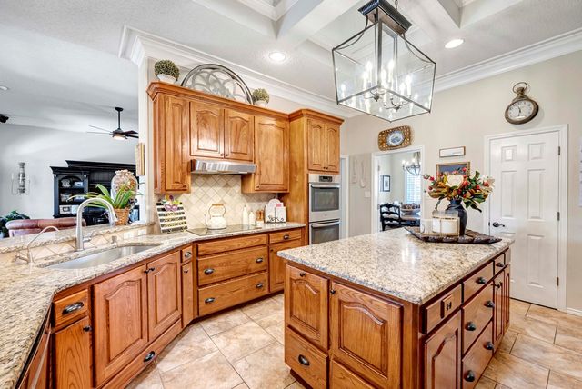 5305 Ridgefield Court, Midland, TX 79707