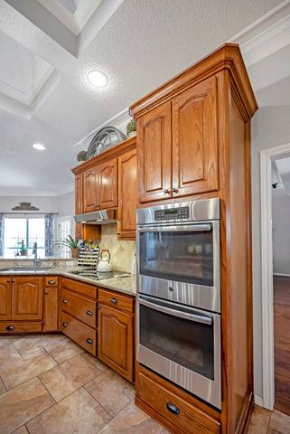 5305 Ridgefield Court, Midland, TX 79707