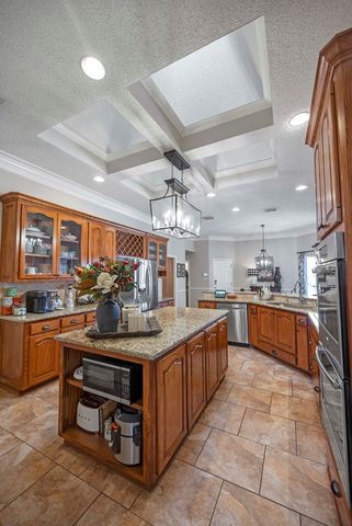 5305 Ridgefield Court, Midland, TX 79707