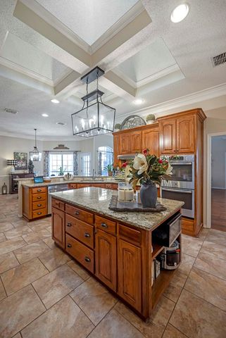 5305 Ridgefield Court, Midland, TX 79707