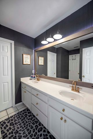 5305 Ridgefield Court, Midland, TX 79707