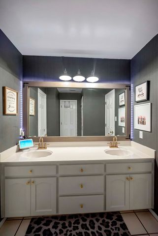 5305 Ridgefield Court, Midland, TX 79707