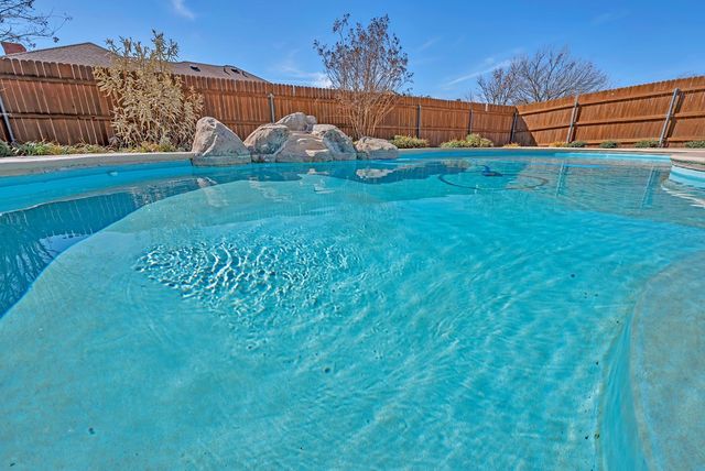 5305 Ridgefield Court, Midland, TX 79707