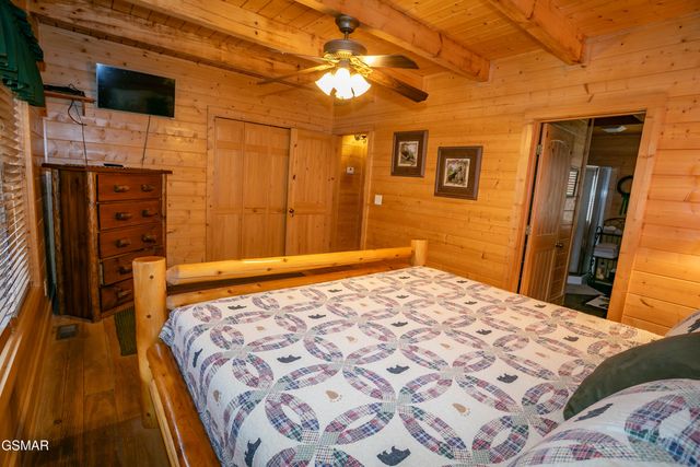 3050 Headrick Drive, Sevierville, TN 37862