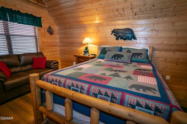 3050 Headrick Drive, Sevierville, TN 37862