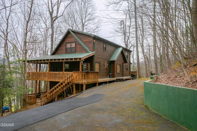 3050 Headrick Drive, Sevierville, TN 37862