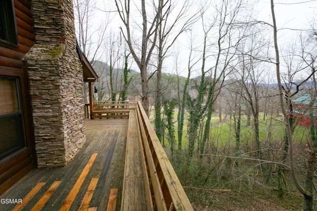 3050 Headrick Drive, Sevierville, TN 37862