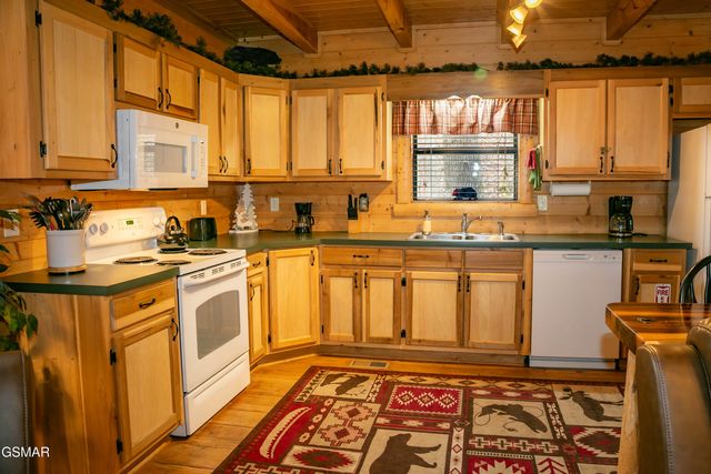 3050 Headrick Drive, Sevierville, TN 37862