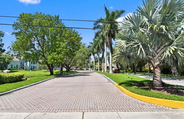 1055 Crystal Way J, Delray Beach, FL 33444