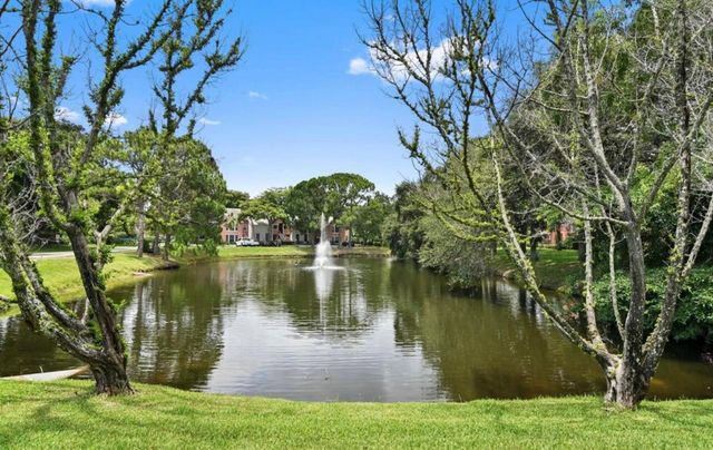 1055 Crystal Way J, Delray Beach, FL 33444