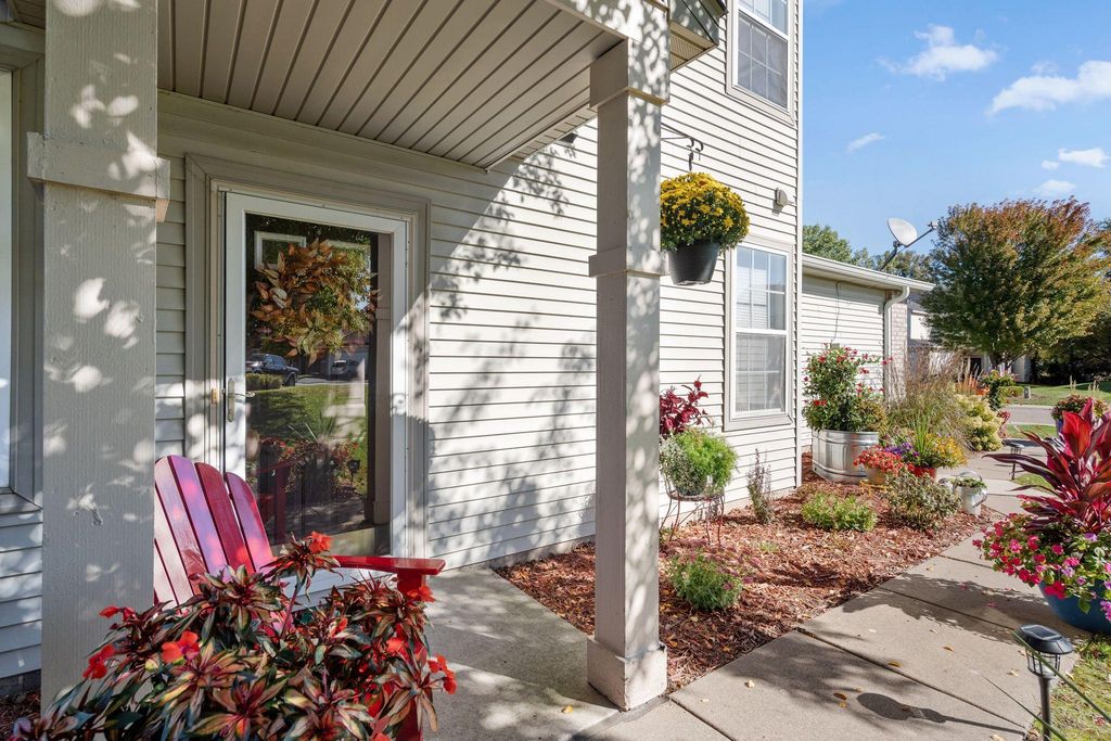 8967 Comstock Lane N, Maple Grove, MN 55311 — photo 3