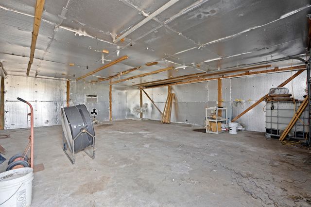 24058 S 4340 Road, Vinita, OK 74301
