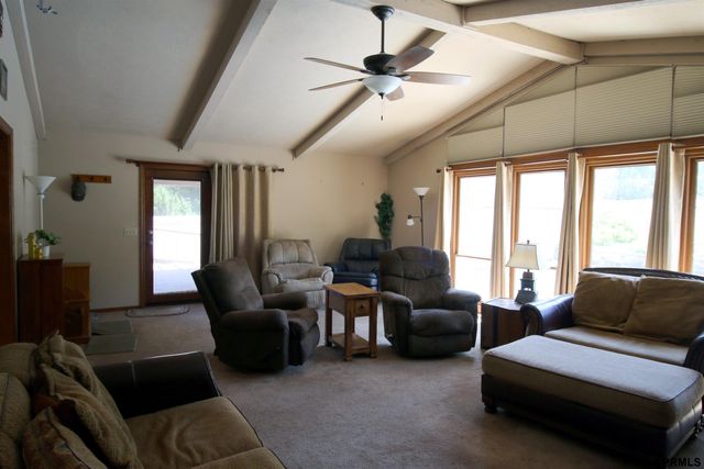 11219 Kentucky Road, Papillion, NE 68133