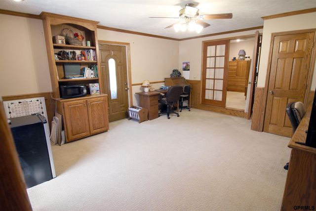 11219 Kentucky Road, Papillion, NE 68133