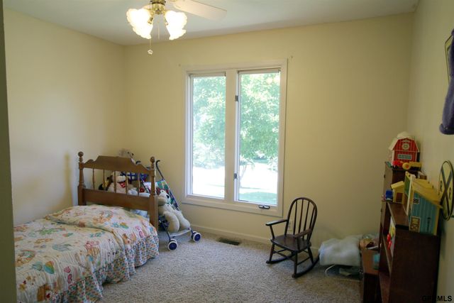 11219 Kentucky Road, Papillion, NE 68133