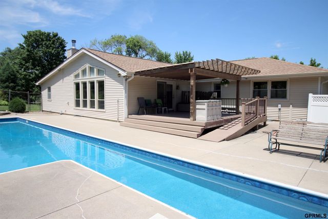 11219 Kentucky Road, Papillion, NE 68133
