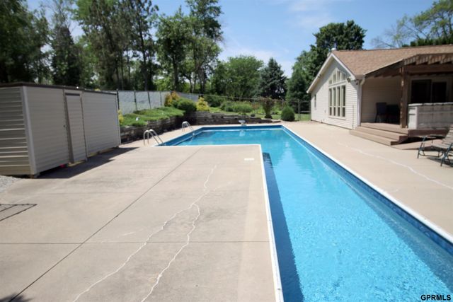 11219 Kentucky Road, Papillion, NE 68133
