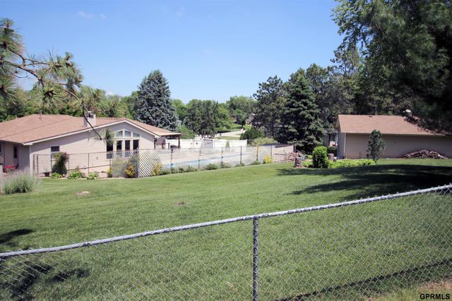 11219 Kentucky Road, Papillion, NE 68133