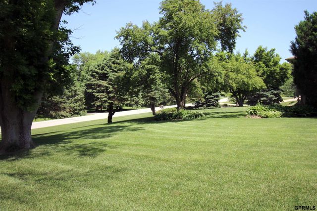 11219 Kentucky Road, Papillion, NE 68133