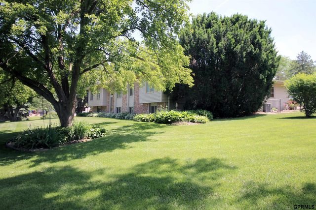 11219 Kentucky Road, Papillion, NE 68133