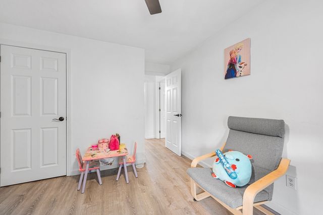 37 Decarolis Dr 37, Tewksbury, MA 01876