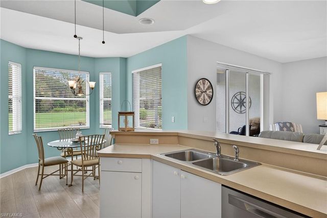 2925 Cypress Trace CIR # 103, Naples, FL 34119