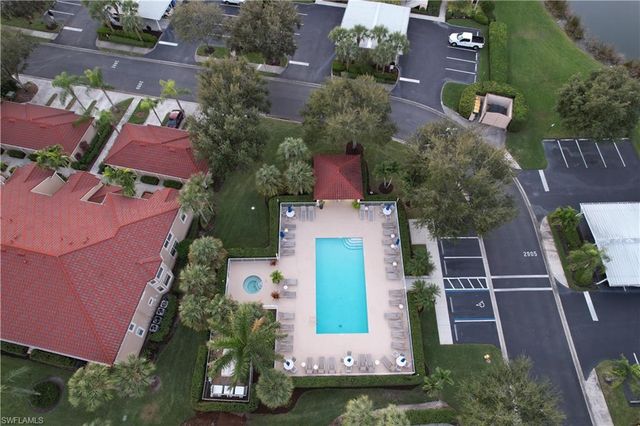 2925 Cypress Trace CIR # 103, Naples, FL 34119