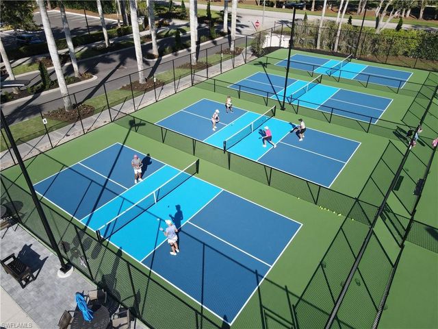 2925 Cypress Trace CIR # 103, Naples, FL 34119