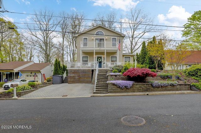 211 Hillcrest Avenue, Neptune Township, NJ 07753