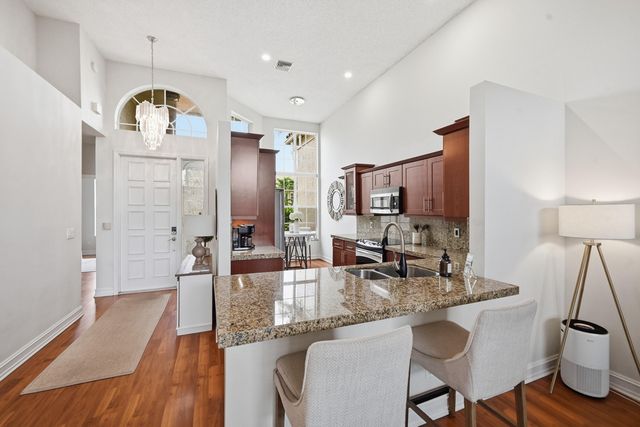 17242 Boca Club Boulevard 102, Boca Raton, FL 33487