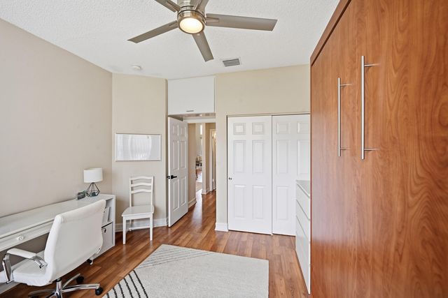 17242 Boca Club Boulevard 102, Boca Raton, FL 33487