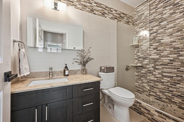 17242 Boca Club Boulevard 102, Boca Raton, FL 33487