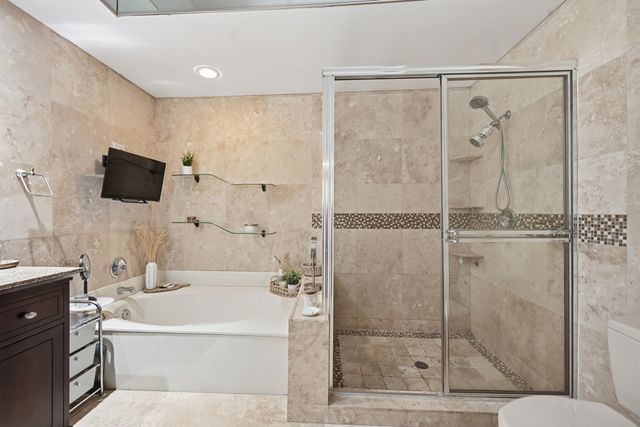 17242 Boca Club Boulevard 102, Boca Raton, FL 33487