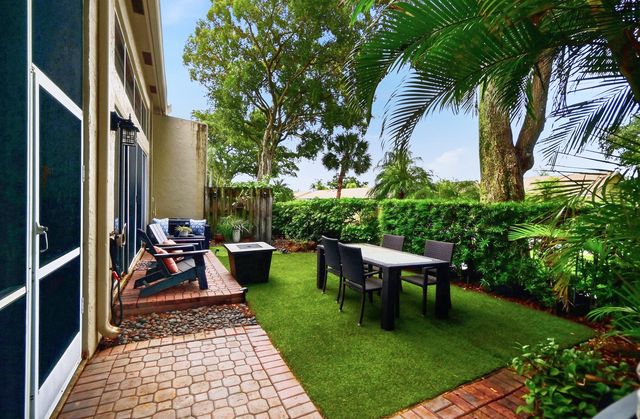 17242 Boca Club Boulevard 102, Boca Raton, FL 33487