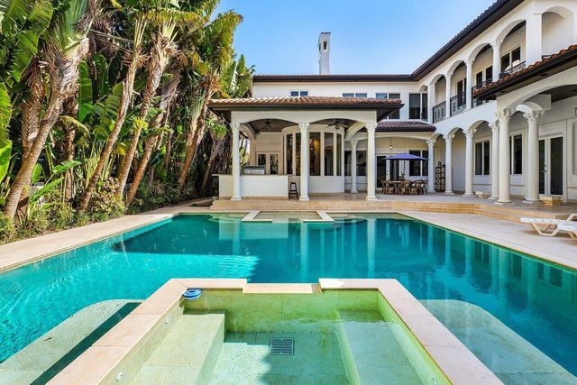 14 E Ocean Avenue, Ocean Ridge, FL 33435