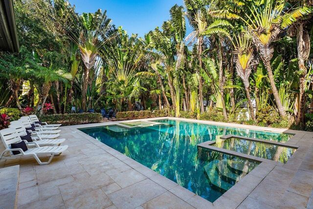 14 E Ocean Avenue, Ocean Ridge, FL 33435