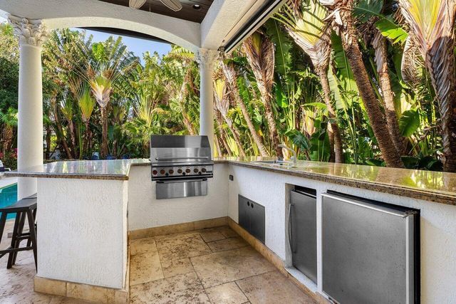 14 E Ocean Avenue, Ocean Ridge, FL 33435