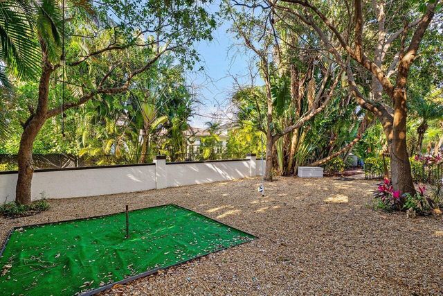 14 E Ocean Avenue, Ocean Ridge, FL 33435