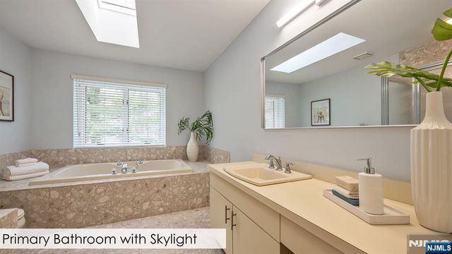 183 Van Winkle Lane, Mahwah, NJ 07430