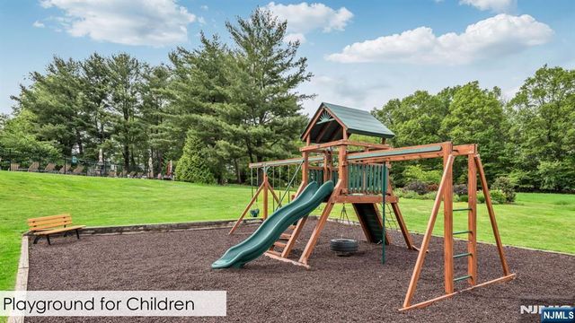 183 Van Winkle Lane, Mahwah, NJ 07430