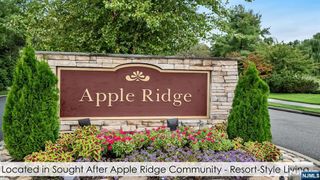 183 Van Winkle Lane, Mahwah, NJ 07430