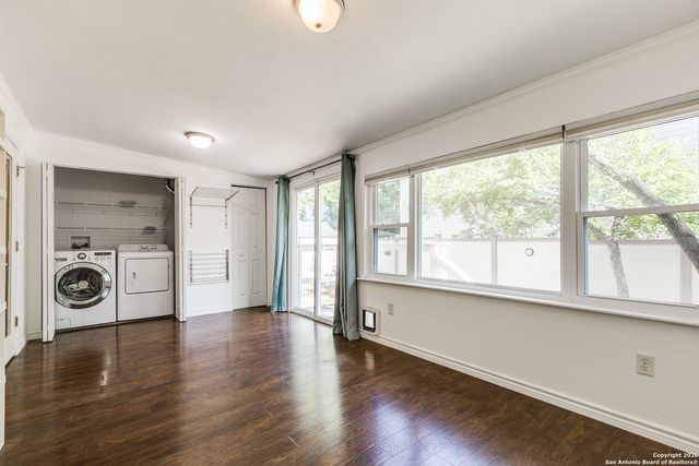 445 E Mistletoe, San Antonio, TX 78212