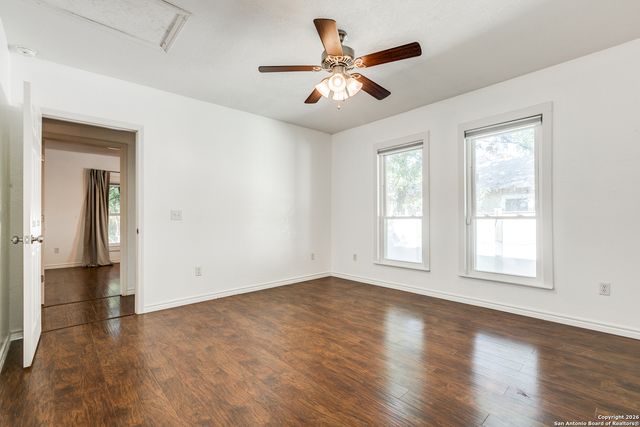 445 E Mistletoe, San Antonio, TX 78212