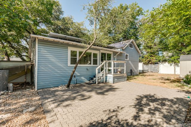 445 E Mistletoe, San Antonio, TX 78212