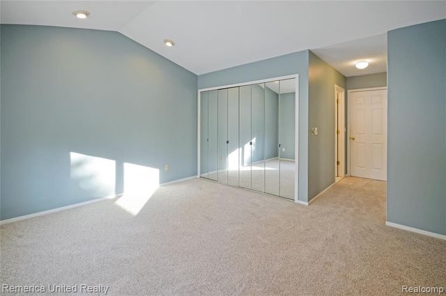 263 Whispering Hill, Commerce Twp, MI 48390