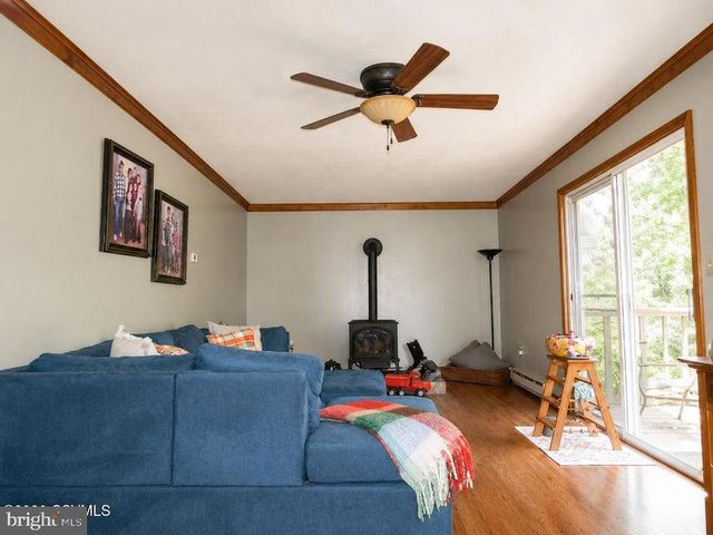 10 MEADOWBROOK DR, Selinsgrove, PA 17870