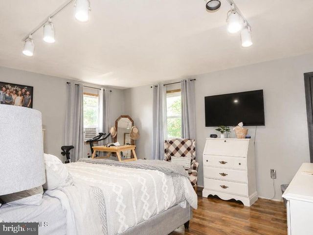 10 MEADOWBROOK DR, Selinsgrove, PA 17870