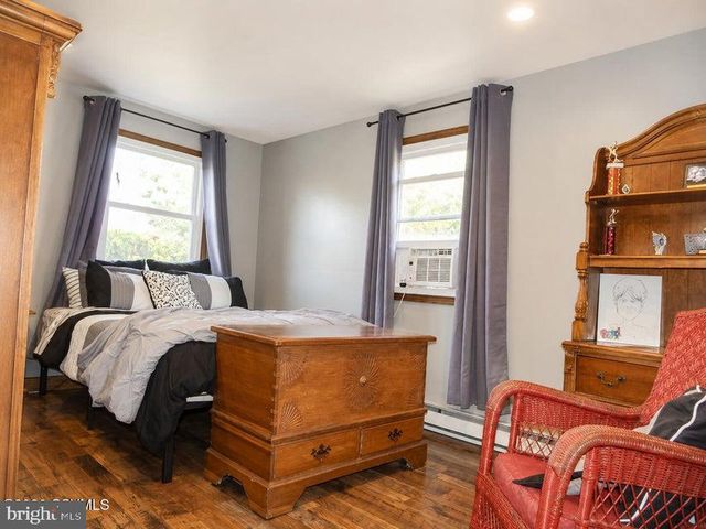 10 MEADOWBROOK DR, Selinsgrove, PA 17870