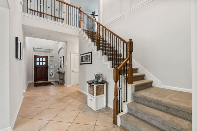 35 Nagshead Place, Spring, TX 77389