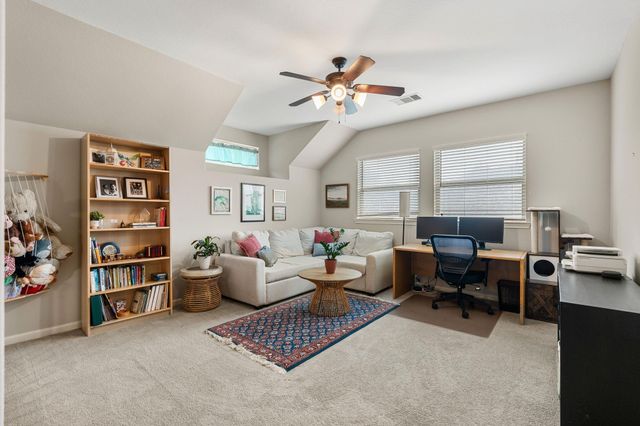 35 Nagshead Place, Spring, TX 77389